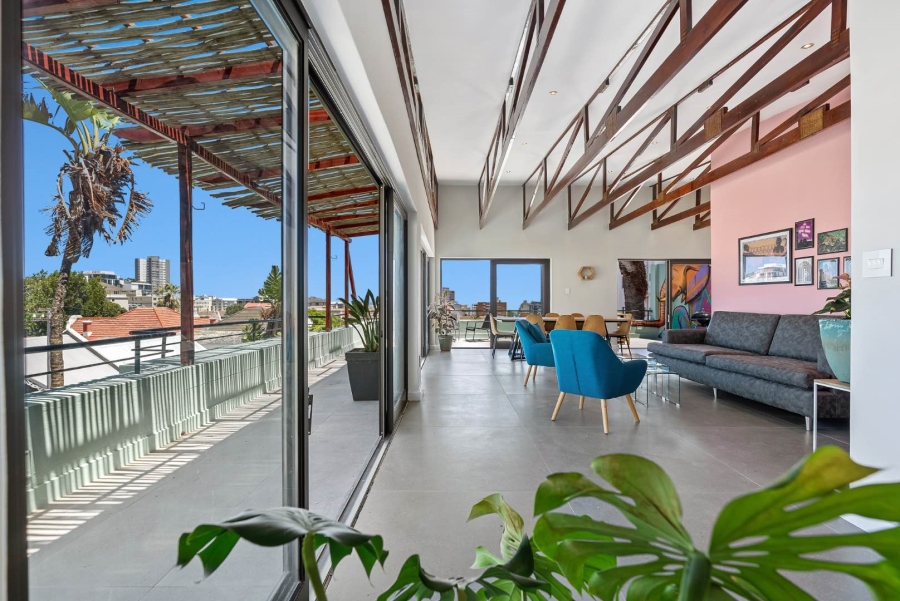 4 Bedroom Property for Sale in Sea Point Western Cape